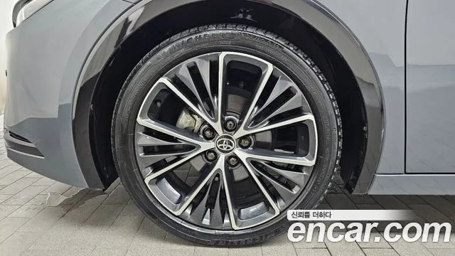 Toyota Prius — Фото автомобиля 4