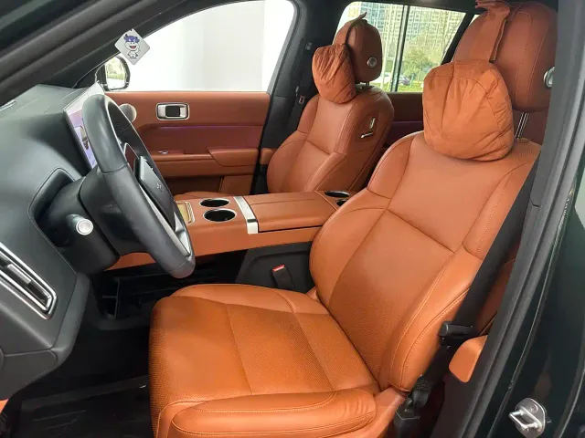 Li Auto L9 — Фото автомобиля 19
