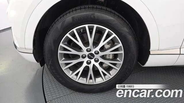 Genesis GV80 2.5T Бензин 2WD — Фото автомобиля 5