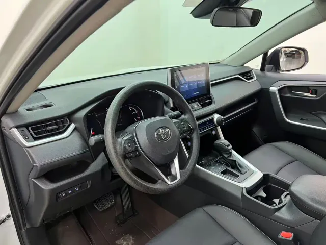 Toyota RAV4 — Фото автомобиля 20