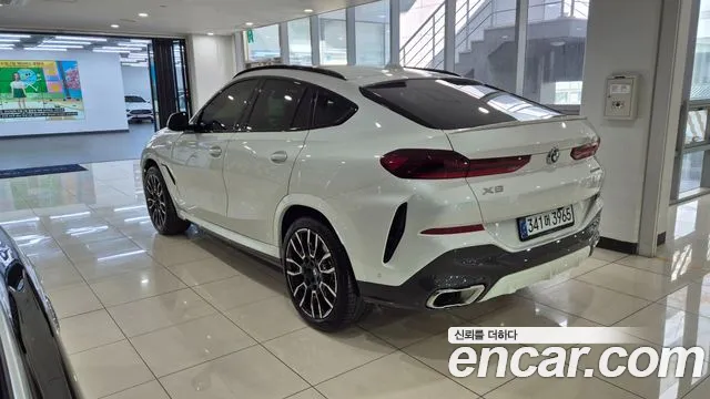 BMW X6 xDrive40i M Sport — Фото автомобиля 2