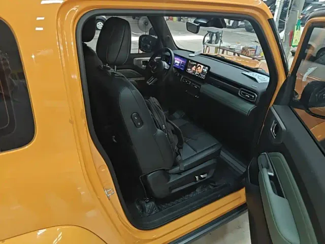 Baojun Yep — Фото автомобиля 24