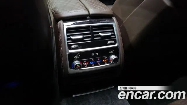 BMW 7 Series — Фото автомобиля 25