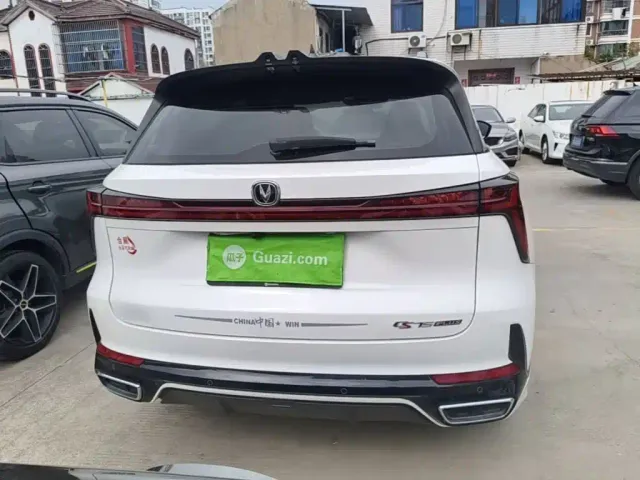 Changan CS75 Plus — Фото автомобиля 5