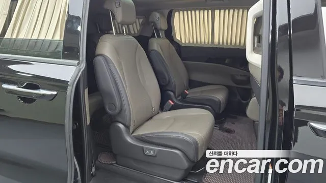 Kia Carnival 4th Gen — Фото автомобиля 12