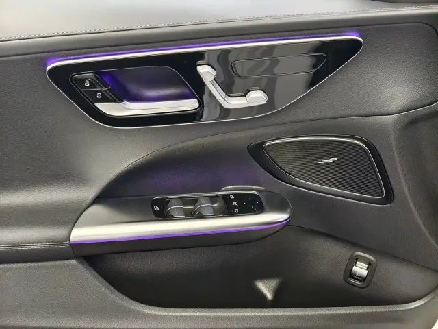 Mercedes-Benz C-Class — Фото автомобиля 9