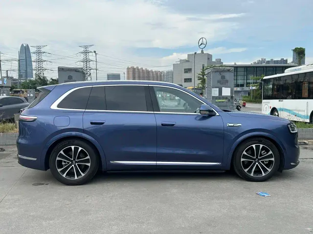 Aito M7 — Фото автомобиля 4