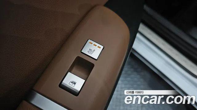 Hyundai Grandeur GN7 — Фото автомобиля 28
