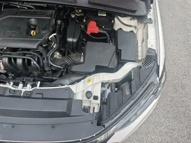 Ford Escort — Фото автомобиля 15