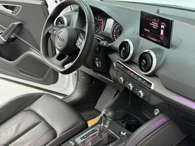 Audi Q2L — Фото автомобиля 8