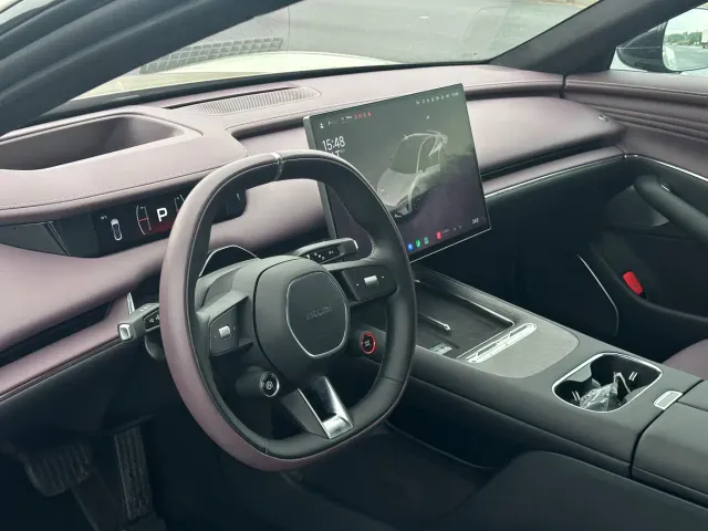 Xiaomi SU7 — Фото автомобиля 17
