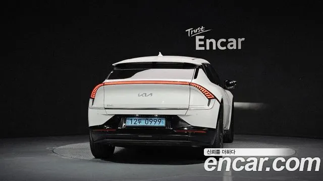 Kia EV6 — Фото автомобиля 4