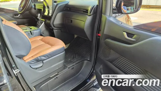 Hyundai Staria Staria Tourer 9 мест — Фото автомобиля 17