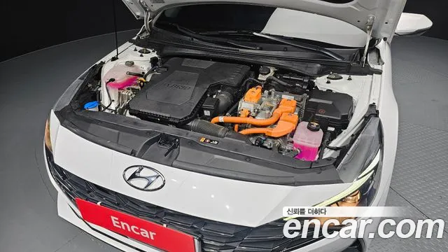 Hyundai Avante CN7 — Фото автомобиля 9