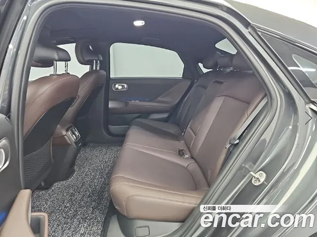 Hyundai Ioniq 6 — Фото автомобиля 12