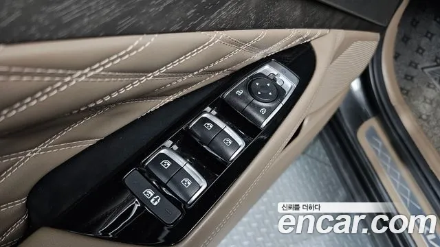 Kia K8 2.5 Бензин 2WD — Фото автомобиля 13