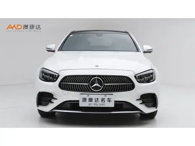 Mercedes-Benz E-Class — Фото автомобиля 2