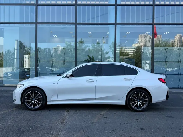 BMW 3 Series — Фото автомобиля 3