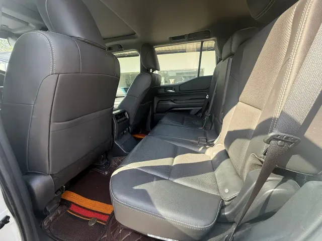 Toyota Prado — Фото автомобиля 5