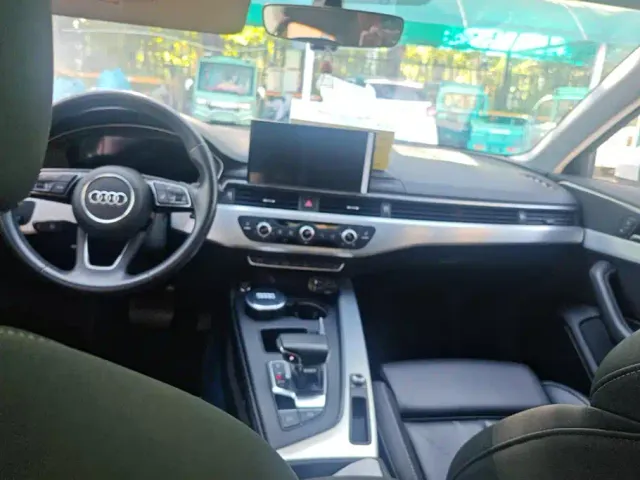 Audi A4L — Фото автомобиля 12