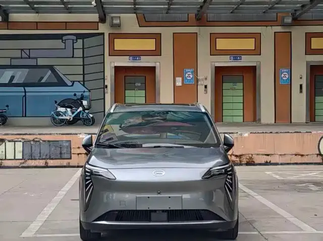 GAC Aion Y — Фото автомобиля 2