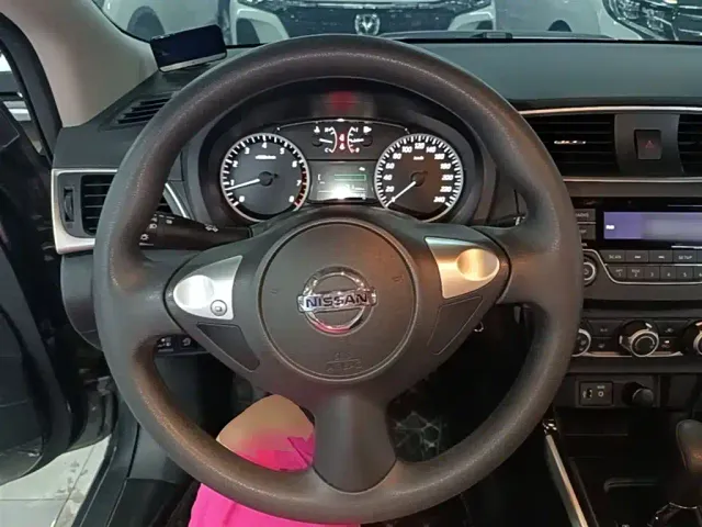 Nissan Sylphy — Фото автомобиля 10