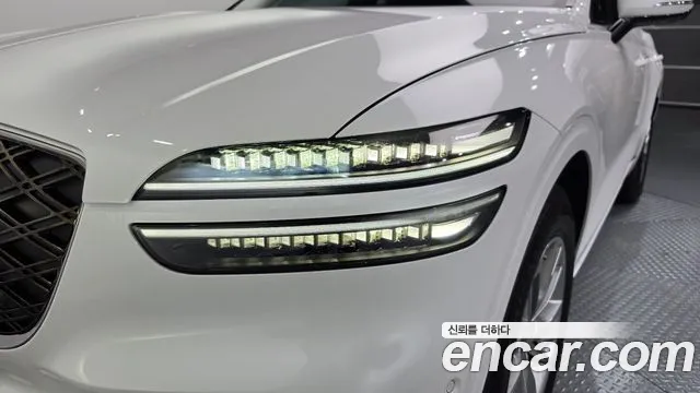 Genesis GV70 — Фото автомобиля 7