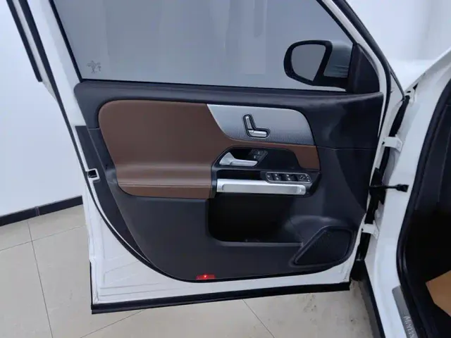 Mercedes-Benz GLB-Class — Фото автомобиля 7