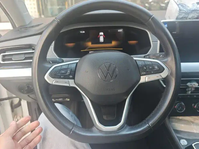 Volkswagen Lavida — Фото автомобиля 15