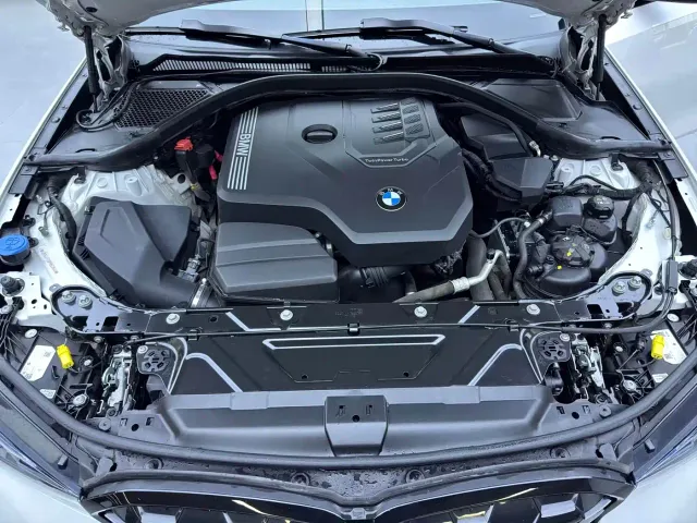 BMW 3 Series — Фото автомобиля 10