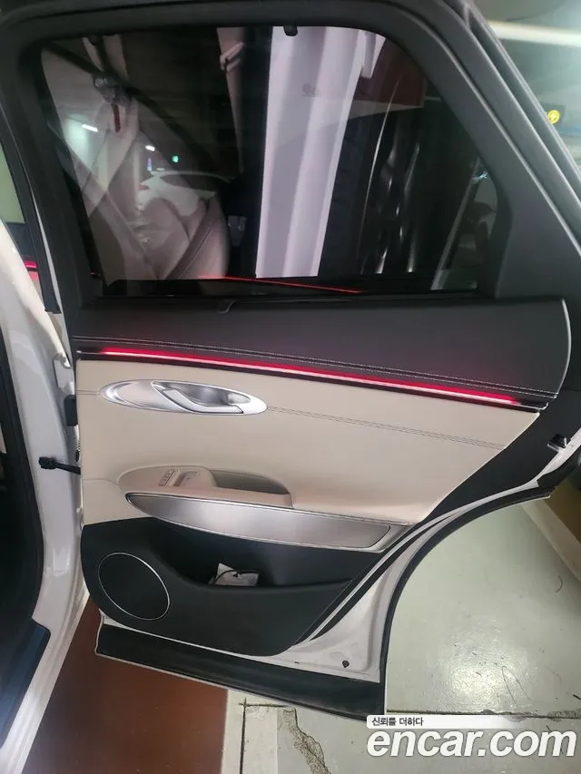 Genesis GV70 2.5T Бензин AWD — Фото автомобиля 19