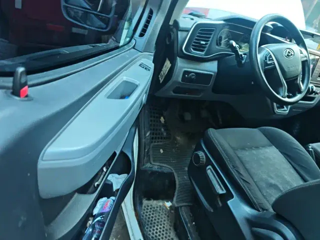 Maxus Xintu V80 — Фото автомобиля 12