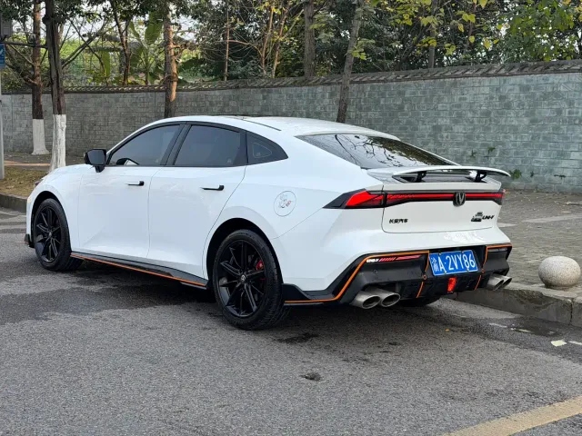 Changan UNI-V — Фото автомобиля 5