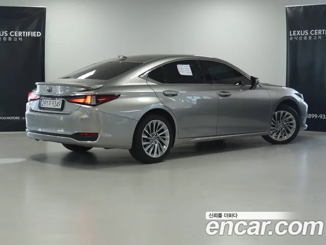 Lexus ES 7th Gen — Фото автомобиля 2
