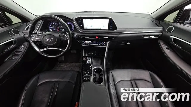 Hyundai Sonata — Фото автомобиля 10