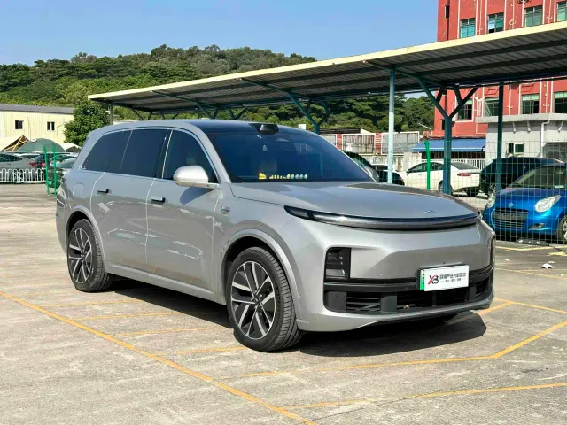 Li Auto L9 — Фото автомобиля 2