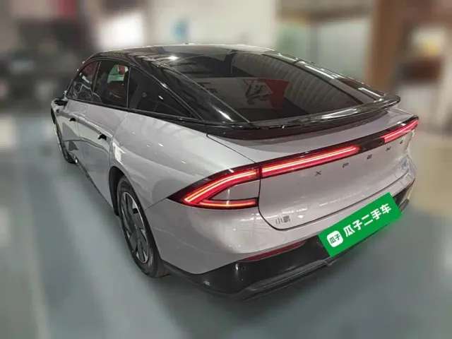 Xpeng P7+ — Фото автомобиля 6