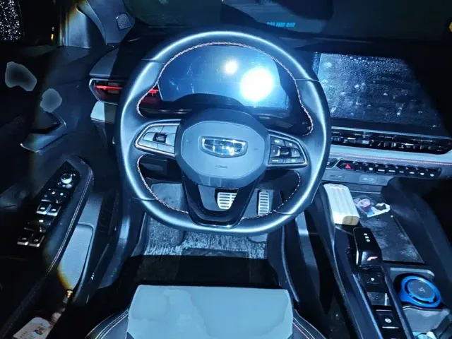 Geely Binrui — Фото автомобиля 6