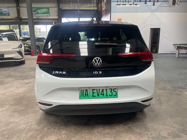 Volkswagen ID.3 — Фото автомобиля 5