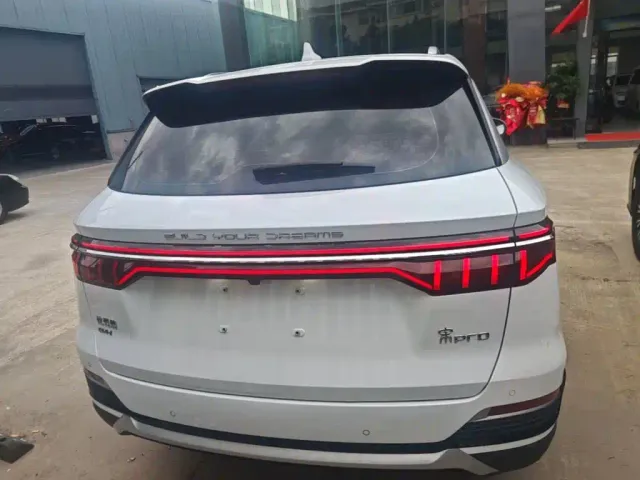 BYD Song Pro — Фото автомобиля 3