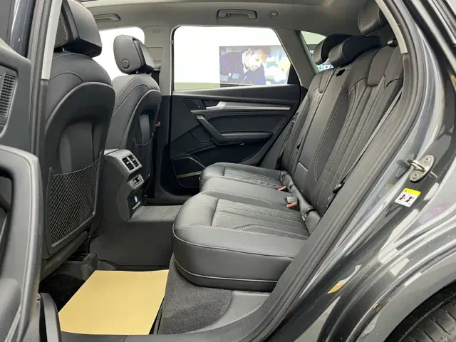 Audi Q5L — Фото автомобиля 10