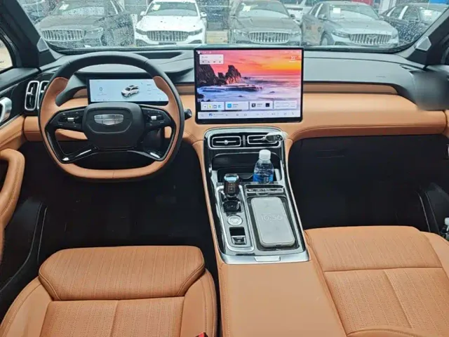 Geely Boyue L 2025 4th Gen 1.5TD DCT Splendor — Фото автомобиля 9