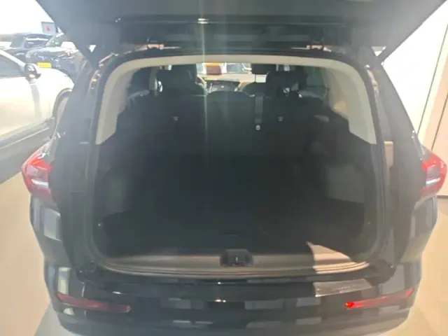 Buick Envision Plus — Фото автомобиля 18