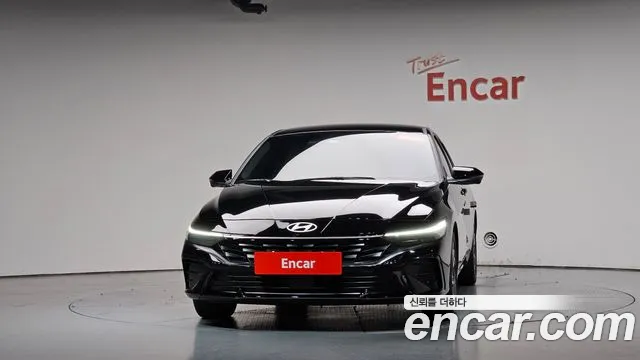 Hyundai AVANTE Новый Avante (CN7) — Фото автомобиля 3