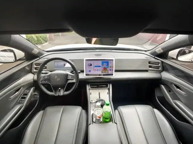 BYD Qin L — Фото автомобиля 5