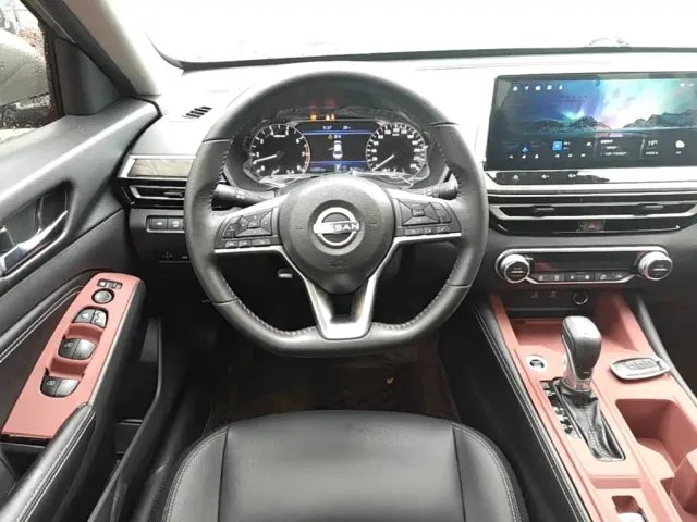 Nissan Teana — Фото автомобиля 10