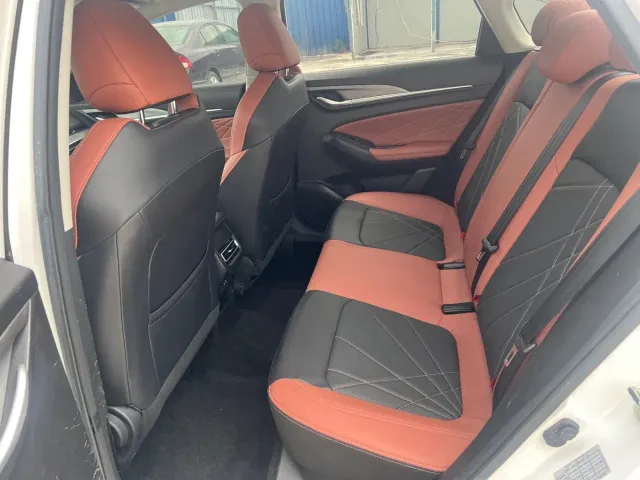 Changan Eado — Фото автомобиля 8