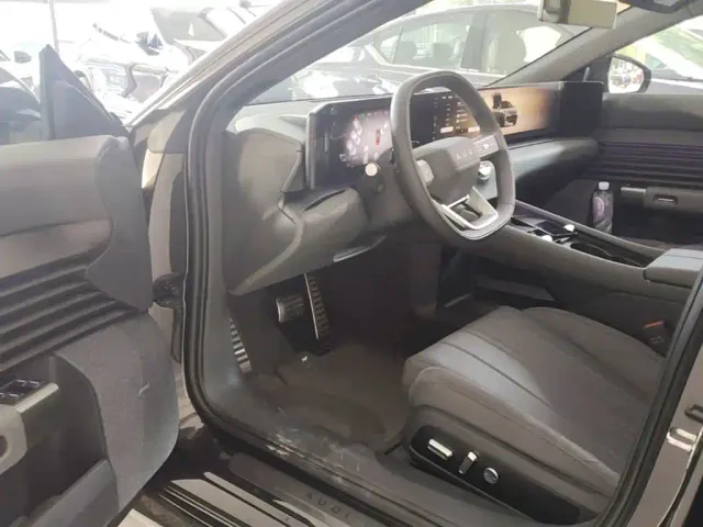 Audi E5 Sportback — Фото автомобиля 15