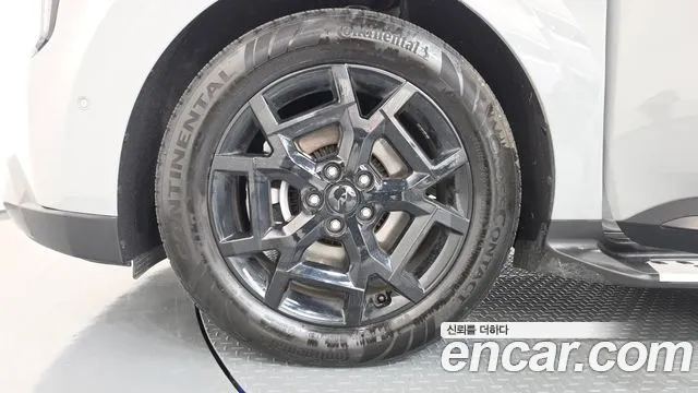 Kia Carnival 4th Gen — Фото автомобиля 5