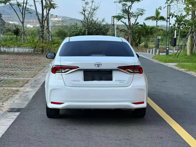 Toyota Corolla — Фото автомобиля 8